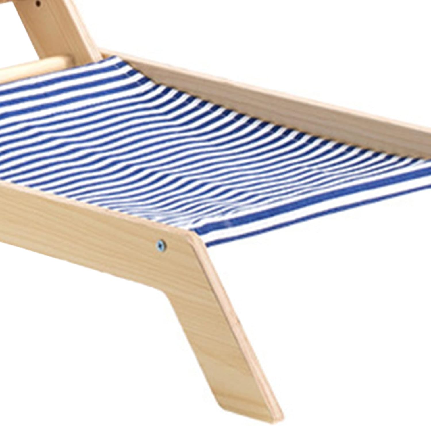 cat-beach-chair-elevated-cozy-lounger-with-sisal