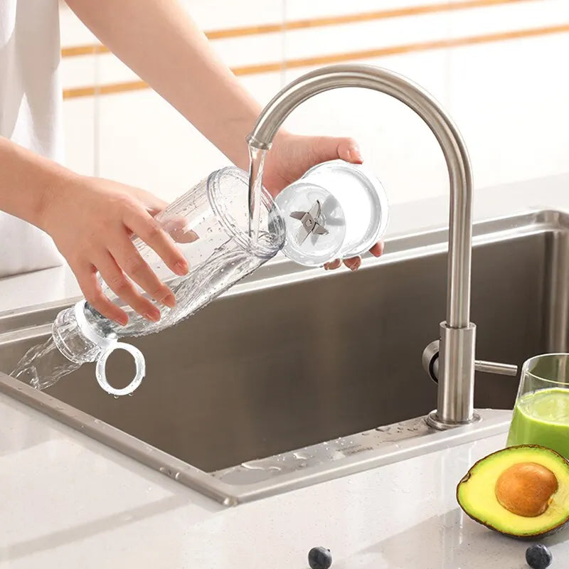 rechargeable-portable-electric-blender-juicer-wash